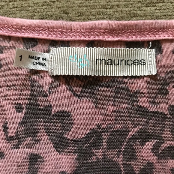 Pattern T-shirt - Picture 3 of 4